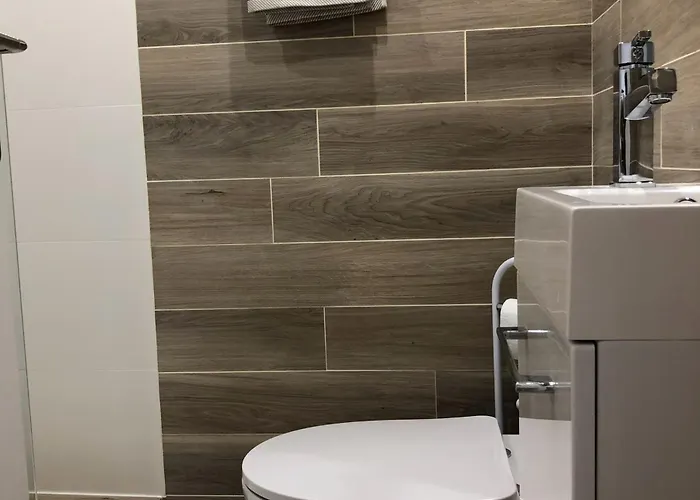 Carre D'or - 3p - Centre - Carre D'or 昂蒂布